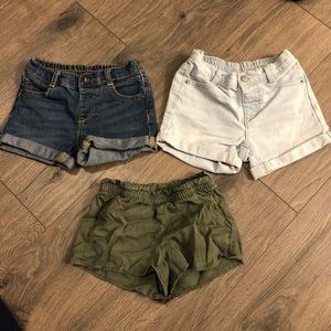 Baby girl shorts, bundled